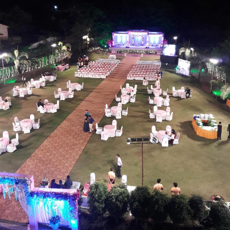 The Lagoona Resort Lonavala Buitenkant foto