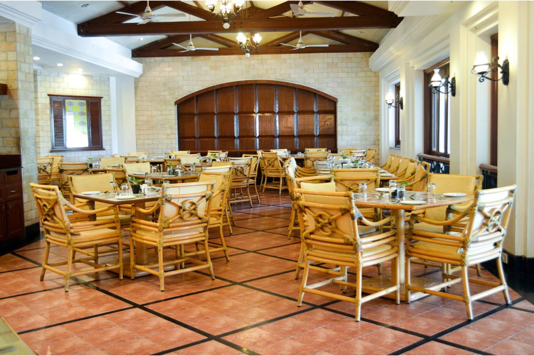 The Lagoona Resort Lonavala Buitenkant foto