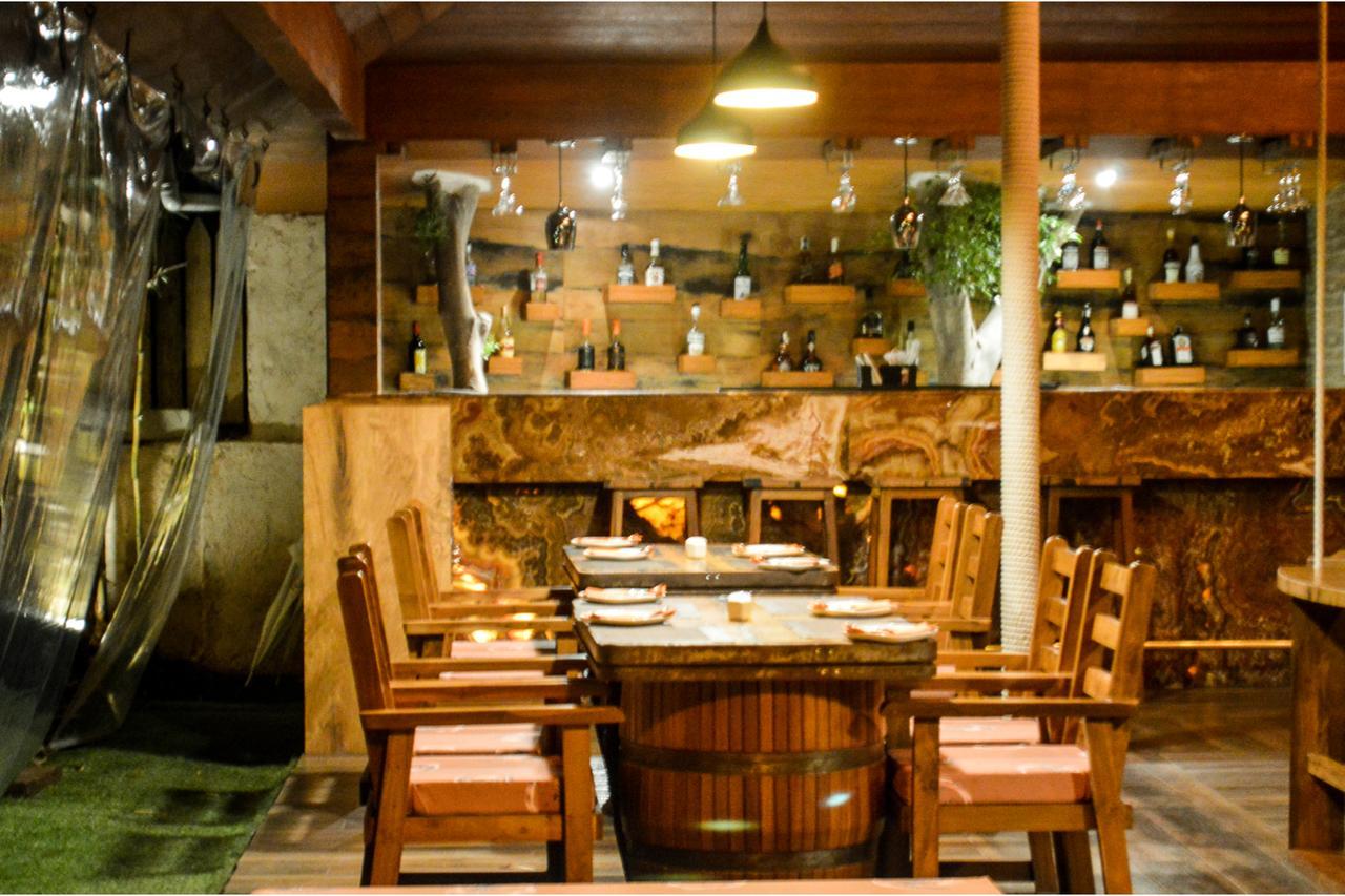 The Lagoona Resort Lonavala Buitenkant foto
