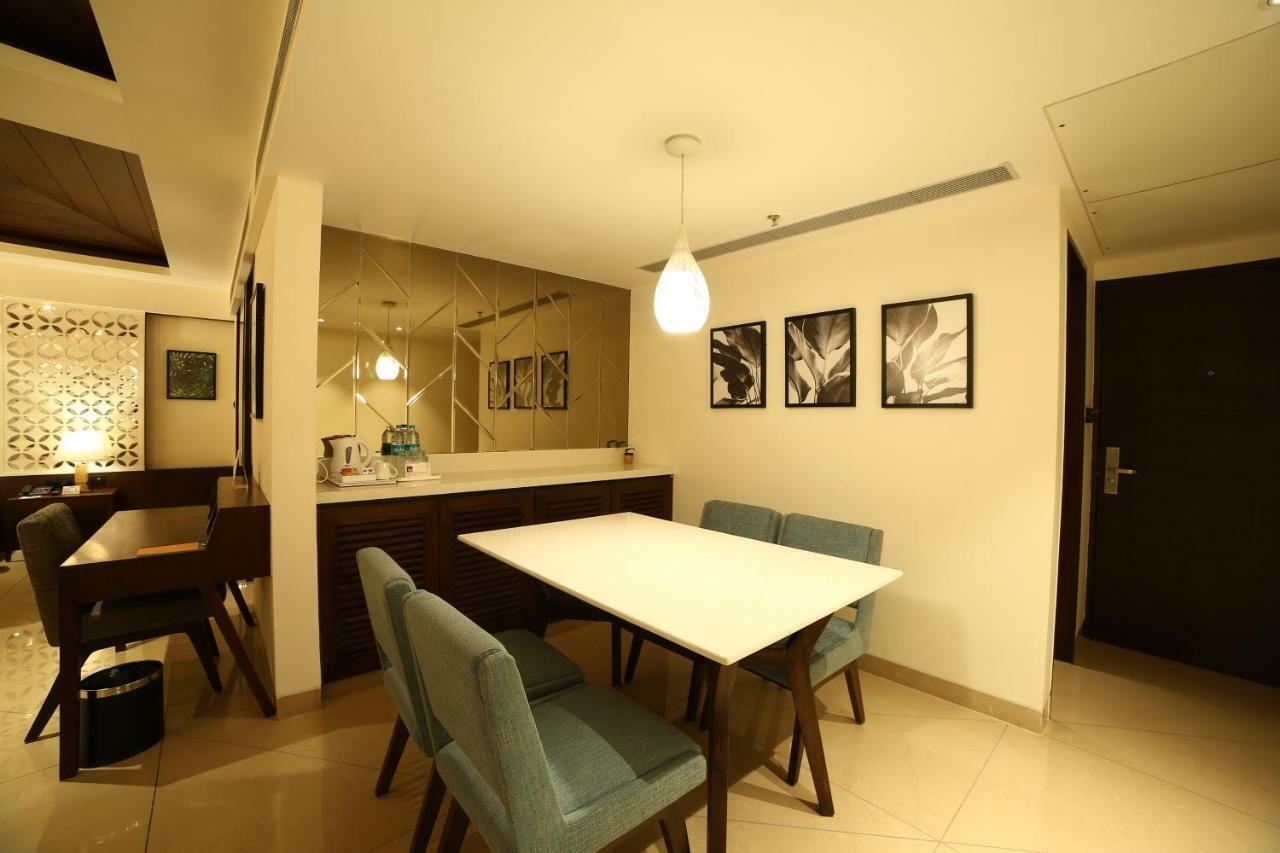 The Lagoona Resort Lonavala Buitenkant foto